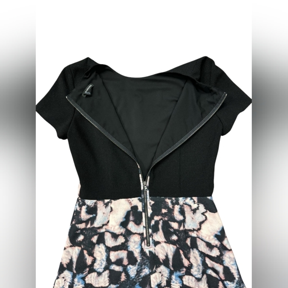 Club Monaco Dress EUC Short Sleeve Mini Black/Pink/Blue Size 8 - Picture 9 of 12